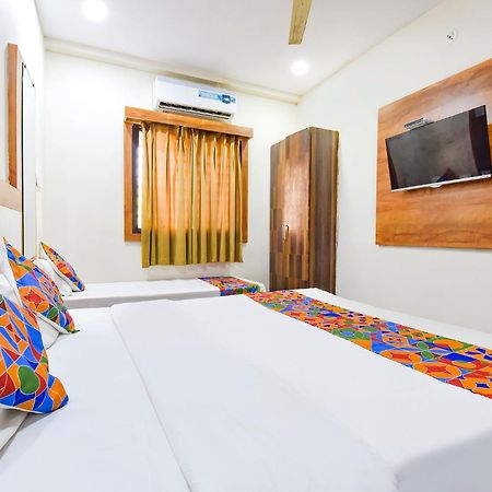 Fabexpress Nishesh Tower Hotell Ujjain Eksteriør bilde