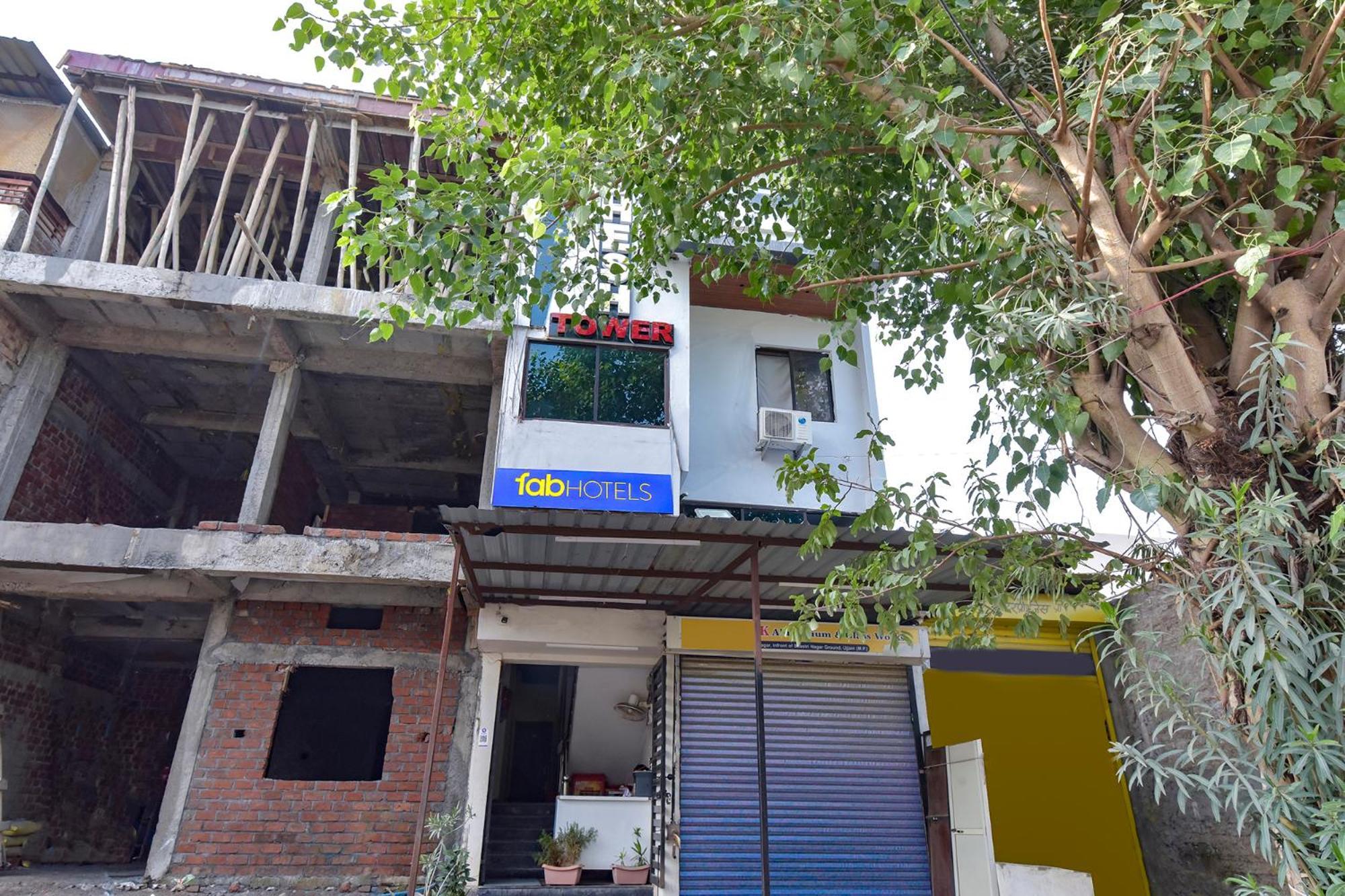 Fabexpress Nishesh Tower Hotell Ujjain Eksteriør bilde